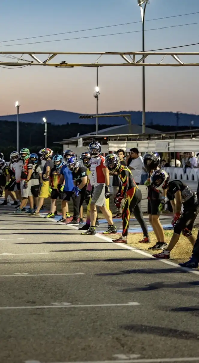 14H El Vendrell · carrera de karting de alquiler en Karting El Vendrell · Tarragona